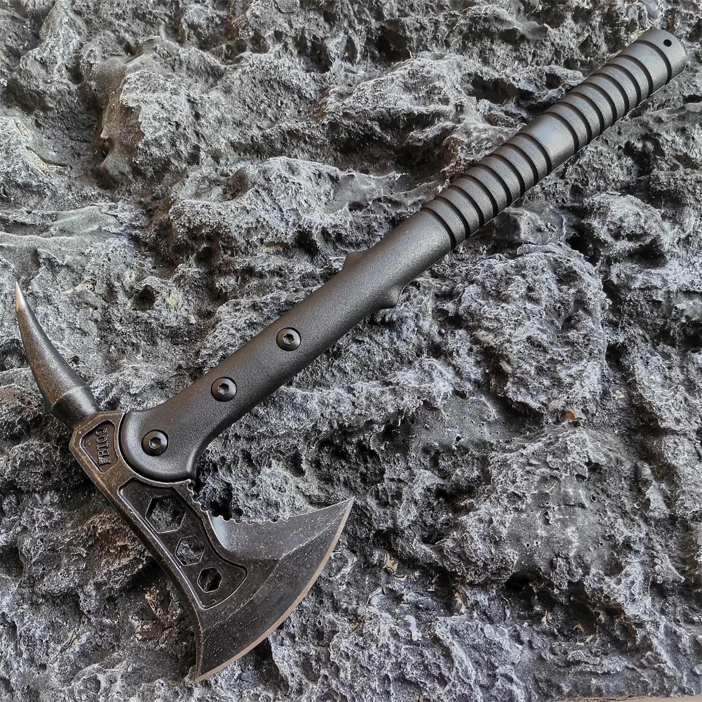 Multi Functional Axe Camping Knife Hand Fire Axe Suitable for Self-defense Hunting Camping Survival Outdoor EDC Tools